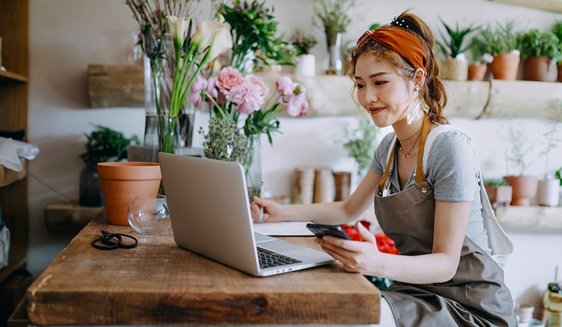 How to Apply for a Business Loan_Hubspot
